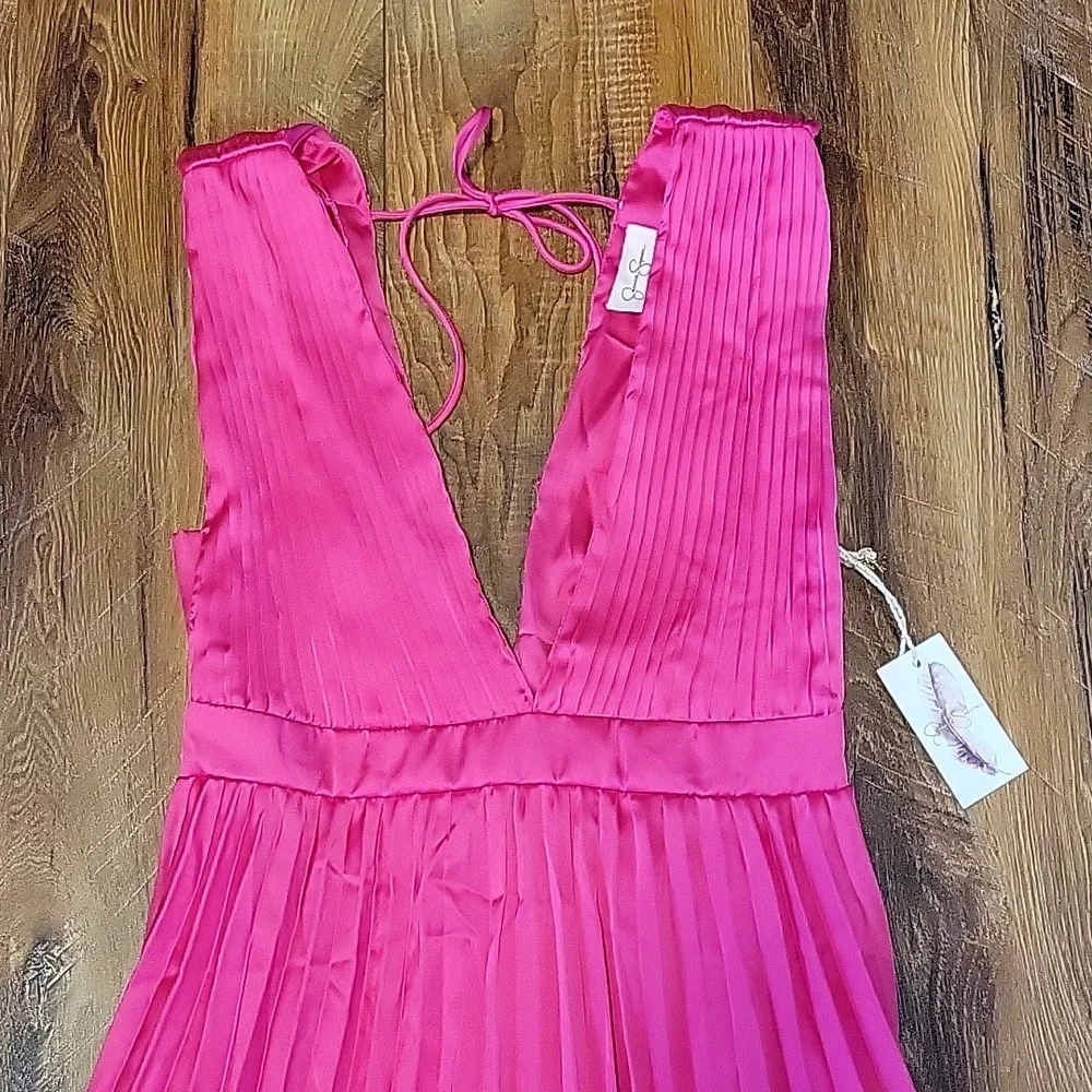 NWT dress - Picture 2 of 4